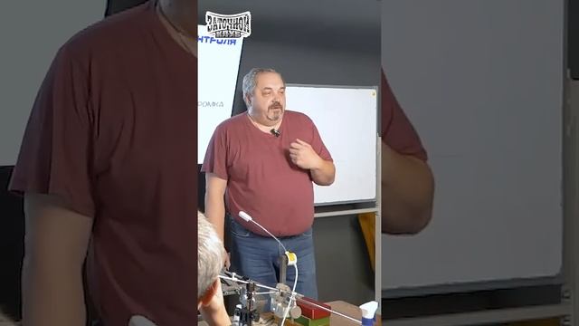 ЧТО МОЖНО УВИДЕТЬ В ЛУПУ или зачем нужна оптика заточнику? #shorts #sharpening #заточканожа #diy смотреть онлайн