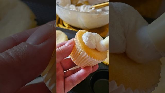 Candied Lemon Cupcakes AU #Dairyfree #GlutenFree #NewBakingBlend