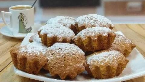 Творожные кексы - МЯГКИЕ, НЕЖНЫЕ, ПЫШНЫЕ, невероятно ВКУСНЫЕ! Домашнее чаепитие - просто и быстро! смотреть онлайн