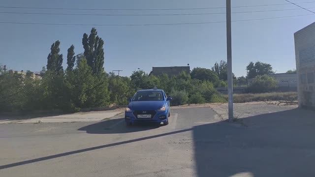 Подготовка к экзамену в МРЭО ГИБДД. Параллельная парковка и парковка под углом 90° у здания МРЭО