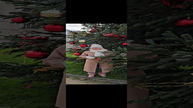Лариска песенку поёт...
