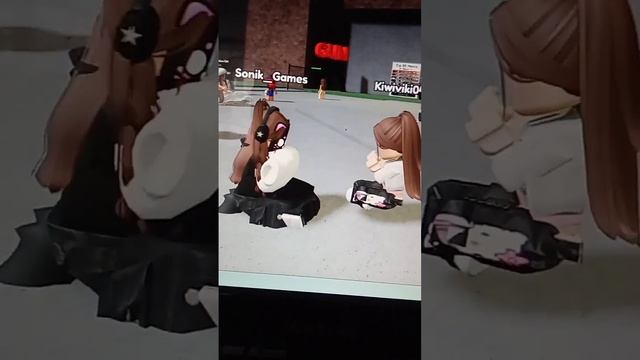 колаб с девочкой смотреть онлайн