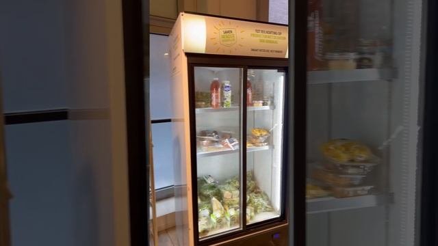 Кому здесь жить хорошо? Вкусные покупки! Ёлочка еще не зажигается!