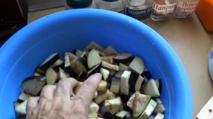 Рагу из баклажанов и сладкого перца. Это ароматно и вкусно.
