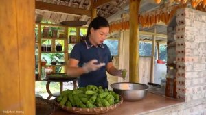 Harvest bitter melon, process it into stuffed melon, and bring it . Trieu Mai Huong