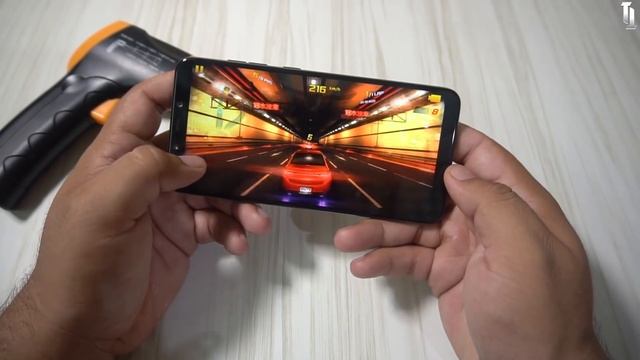 Xiaomi Poco F1 Extreme Gaming Review : PUBG Mei Aag 🔥