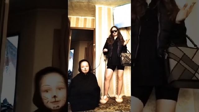ПХПХПХААХАХАХАХ ЭТО Я И СЕСТРА ХПХПХАХАХАПХАХАХПХПАХАХА