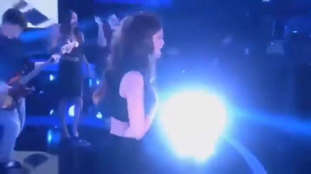 Selena gomez смотреть онлайн