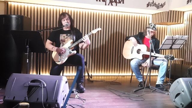 "АЛЕКСАНДРА"
ПЕСНЯ ИЗ К/Ф "МОСКВА СЛЕЗАМ НЕ ВЕРИТ"🎬💖
АНДРЕЙ БУЛГАКОВ🎸 И АЛЕКСАНДР АРИСТОВ🎸