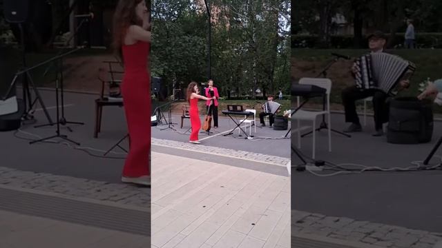 Играю в Ижевске.