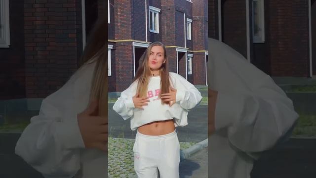 СКОРО НОВОЕ ВИДЕО  #жизнь #мотивация #спорт #отношения #мысли #уходзалицом #уходзакожей #vlog