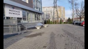 Прилетели в Калининград. Заселились. Купили продукты. Вечерняя прогулка по ночному городу..mp4