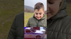 Угнал машину у Лавренсем
