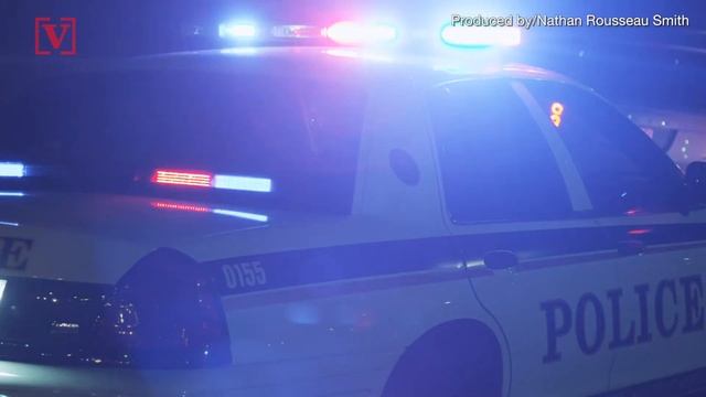 Police Searching for Fired Gym Worker Who Allegedly Killed Former Boss with Hatchet смотреть онлайн