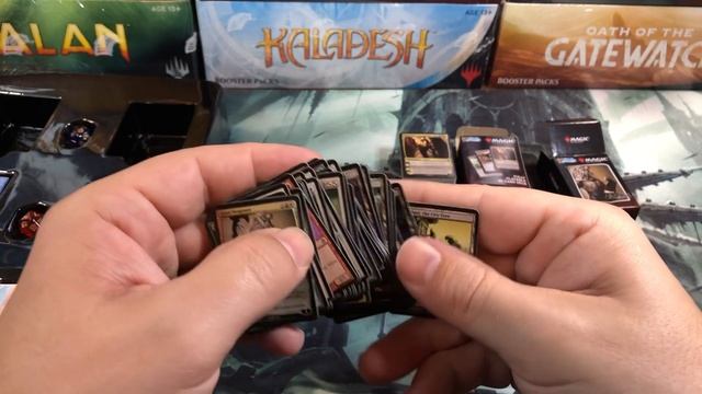 Worlds Smallest Deluxe Edition Magic The Gathering Unboxing 4 Decks! MTG Heroes Monsters Bolas Ajan