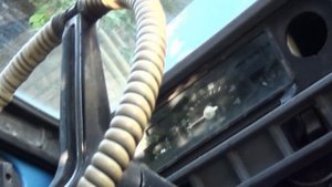 РАФ-2203 запуск двигателя рукояткой от слабого мотоциклетного аккумулятора