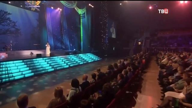 Алена Петровская- Очередь за счастьем муз.  Е.Птичкин сл. М.Пляцковский