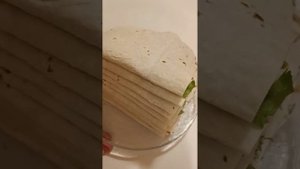Hazır lavaşdan göyərti qutabı. / Кутаб с зеленью из готового лаваша.