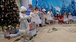 Новогодний утренник "Фабрика деда Мороза" в Надиной группе