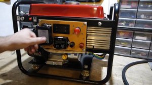 Зарядный генератор 12В, 50А (генератор постоянного тока).