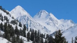 Алтай, на снегоходах к подножью горы Белуха 2024г.