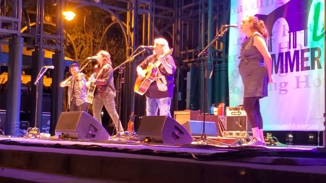 Indigo Girls @ Lowell Summer Music Series on 8/28/2022 - "Three Hits" смотреть онлайн