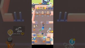играю в игру про полицейских
Prison Life