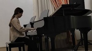 Коровицын Запах хвои и мандаринов