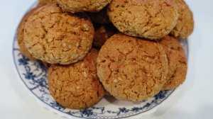 Сегодня ничего не хочется/ К вечеру напекла овсяные пряники и сварила кисель/