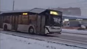 Заметил 23 автобус МАЗ 303.047
