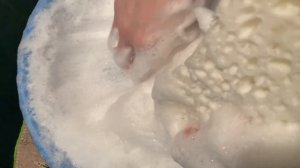 ASMR FROTHING WHITE SPONGE / fluffy foam / foam sounds // АСМР ВСПЕНИВАНИЕ БЕЛОЙ ГУБКИ/пушистая пен