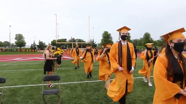 Topeka High holds commencement at Hummer Sports Park смотреть онлайн