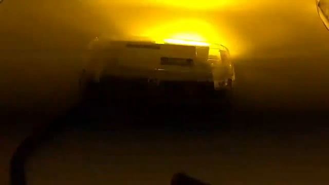 Жолта трепачка ЛЕД БАР Светилка се користи за Автомобили, камиони и други службени возила смотреть онлайн