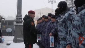 Генерал-полковник Алексей Воробьев поздравил росгвардейцев, заступающих на службу в новогоднюю ночь