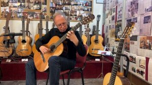 Testing guitars by Luthier Antonio Morales Nogués