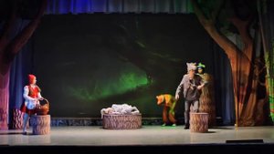 Спектакль ＂Урок для Красной Шапочки＂ [p3MdMiNjjig]