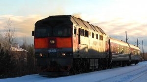 ТЭП70-0520 с пригородным поездом Алапаевск - Предтурье на станции Бабушкино