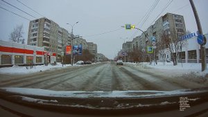 Гибридный видеорегистратор Neoline Citysmart.
Пример видеозаписи - день.