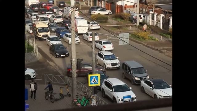 Столпотворение на перекрестке смотреть онлайн