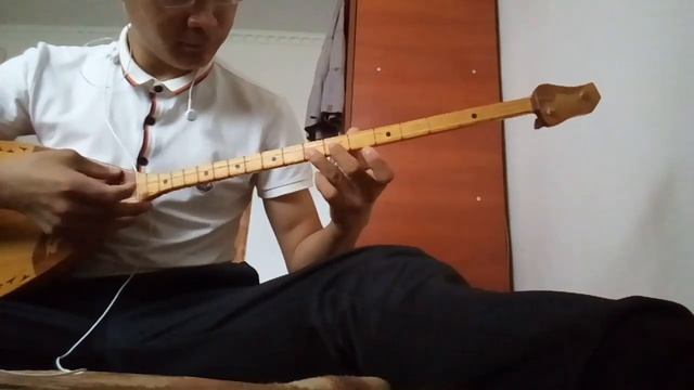 Анашым домбыра үйрену