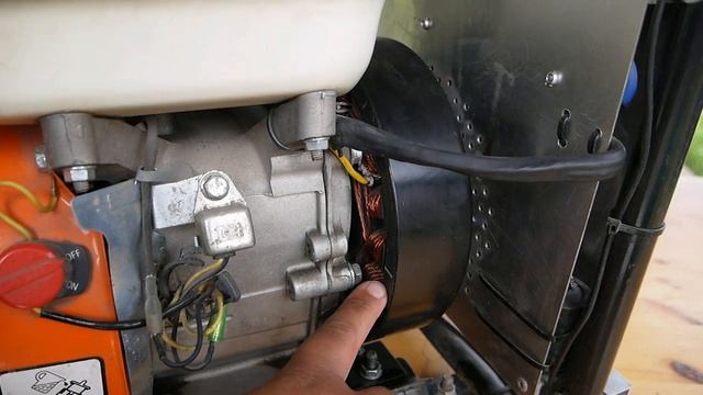 Зарядный генератор на 24В, 50А. смотреть онлайн