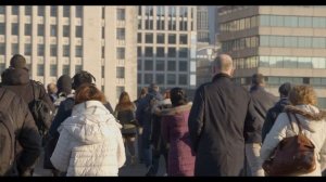 Депутат «поздравил» горожан! Велел им «биться головой об стену»!