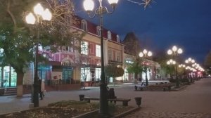 Азовское море. Город-курорт Ейск. Памятники Бондарчуку и Мордюковой