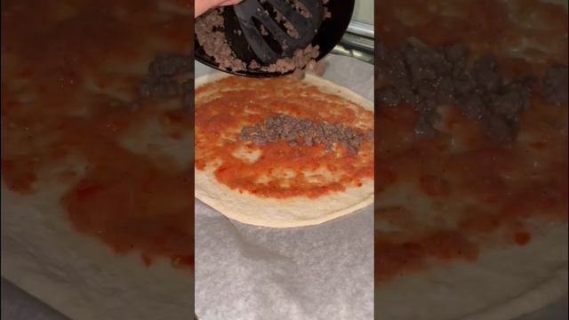 Пицца на ужин (тесто покупное )идея для начинки 👍🏻#brusnikinafood