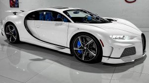 Bugatti Chiron - Sound, interior and Exterior