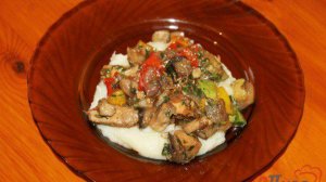 Овощное рагу с куриным филе и шампиньонами