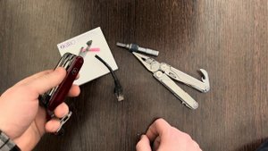 Victorinox Cybertool L/Leatherman Wave: мой выбор.