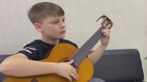 "Ответ у нас один! " музыка Георгий Андреев, стихи Елена Азарова. исполняет Георгий Андреев.