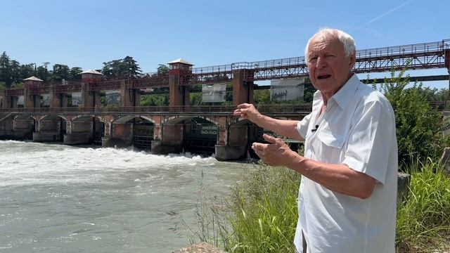 Шандорные затворы на старинной плотине в Вероне смотреть онлайн