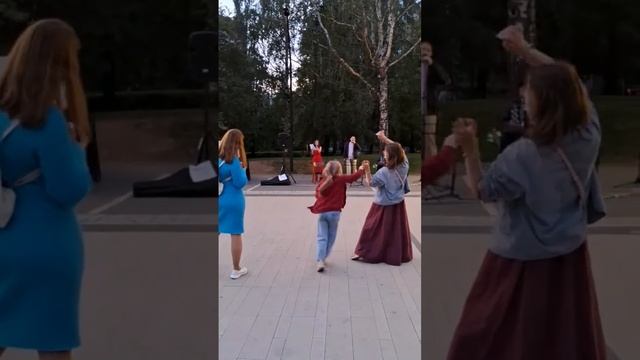 Играю в Ижевске.